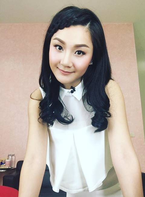 เอ็ม บุษราคัม โชว์หลักฐานชัด ๆ กับภาพในวัยเด็ก ยืนยัน ไม่ได้ทำคางนะคะ