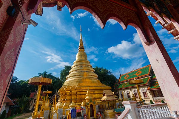วัดพระธาตุเสด็จ