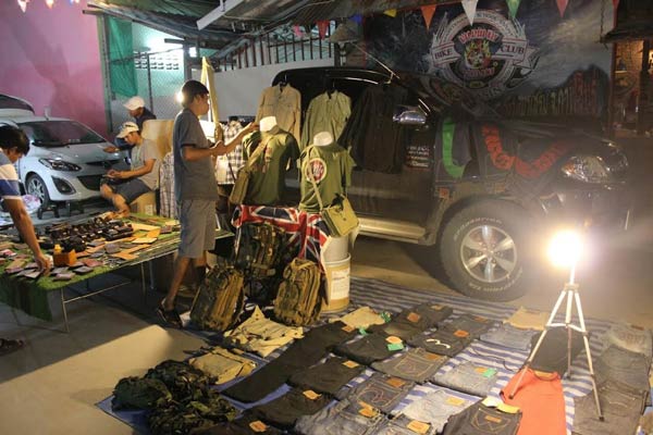 ตลาดนัดเรือบิน สมุทรปราการ