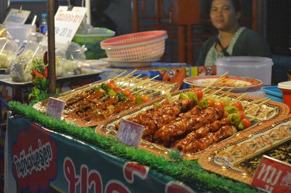 ตลาดนัดเรือบิน สมุทรปราการ