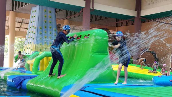 สวนน้ำบางแสน