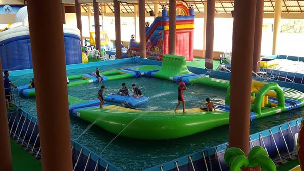 สวนน้ำบางแสน