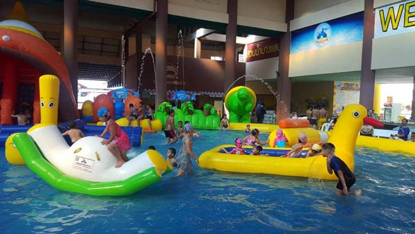 สวนน้ำบางแสน