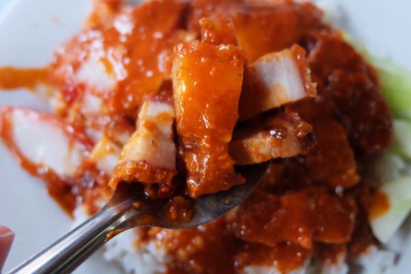 ร้านข้าวหมูแดง-หมูกรอบ