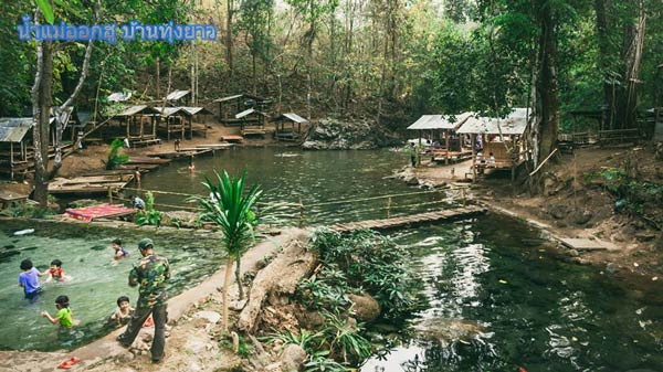 น้ำแม่ออกฮู แม่แจ่ม