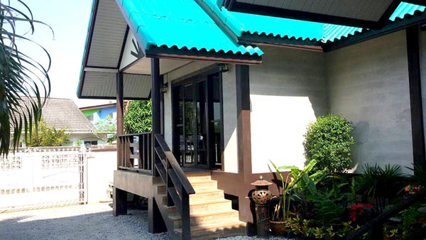 ที่พักบางเสร่