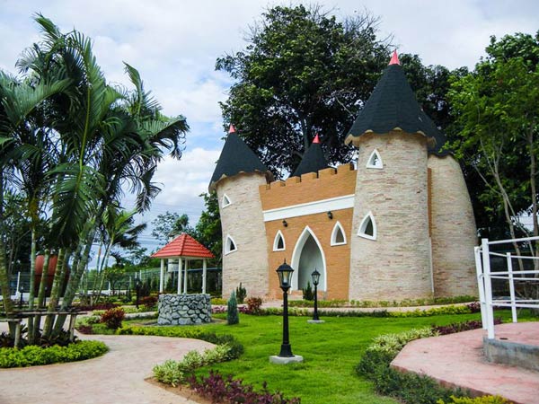 บ้านกลับหัว พัทยา