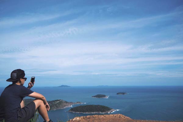 ผาหินดำ ภูเก็ต