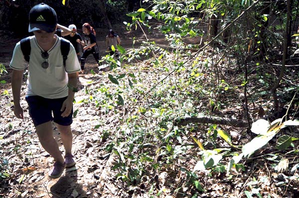 ผาหินดำ ภูเก็ต