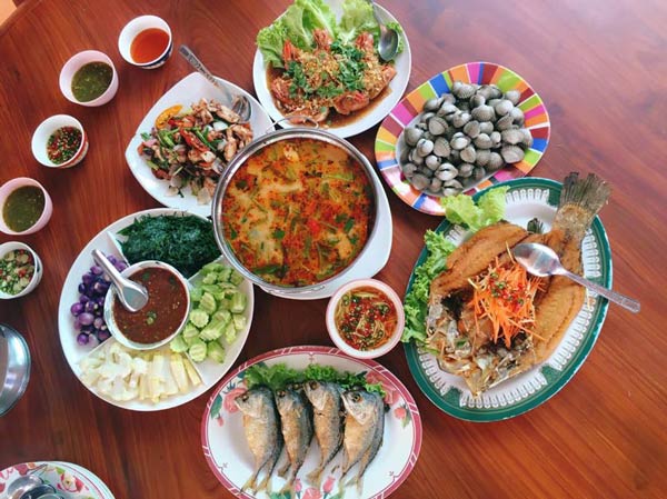 ร้านอาหารทะเลคลองโคน