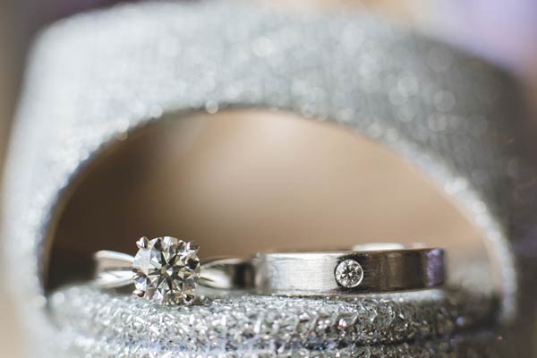 แหวนแต่งงานคู่