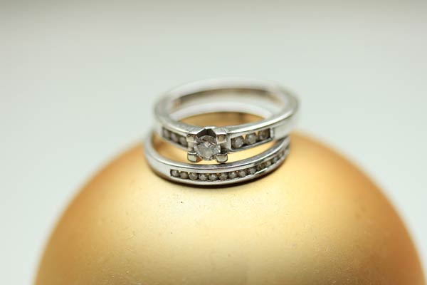 แหวนแต่งงานคู่