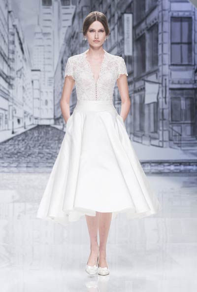 ชุดแต่งงานแบบสั้น