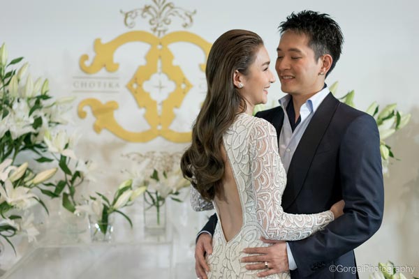 ชุดแต่งงาน เนย โชติกา