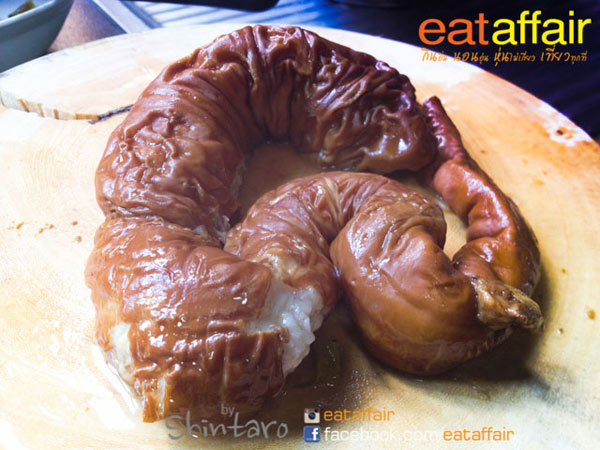 ขาหมูน้ำแดง