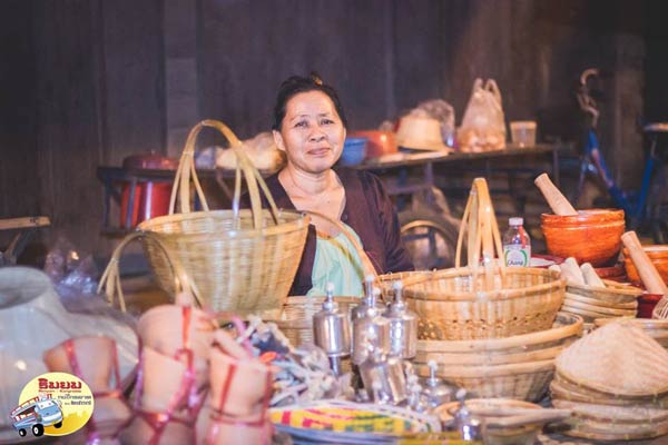 ตลาดริมยม