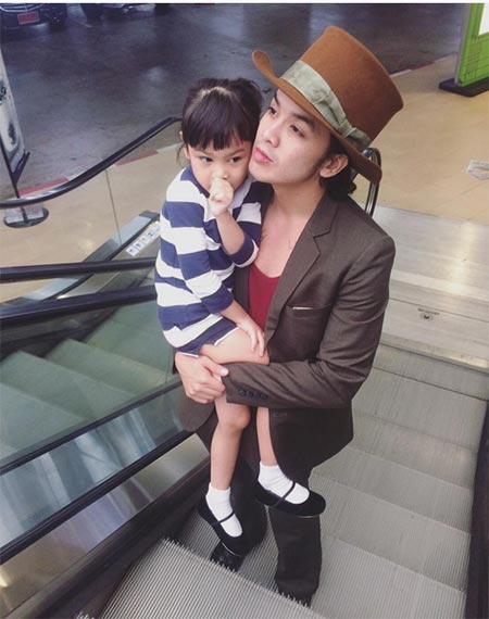 แอมมี่ The Bottom Blues 