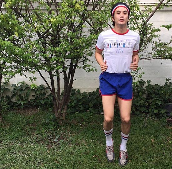 แอมมี่ The Bottom Blues 