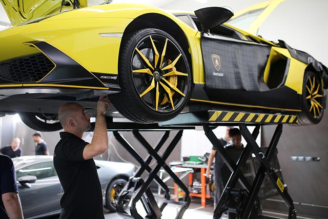 แลมโบกินี เซอร์วิส วีค​