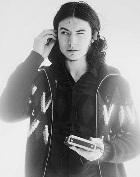 ทรงผม เอซร่า มิลเลอร์