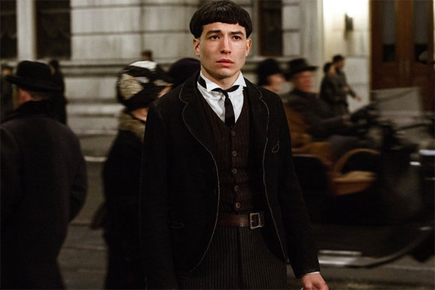 ทรงผม เอซร่า มิลเลอร์