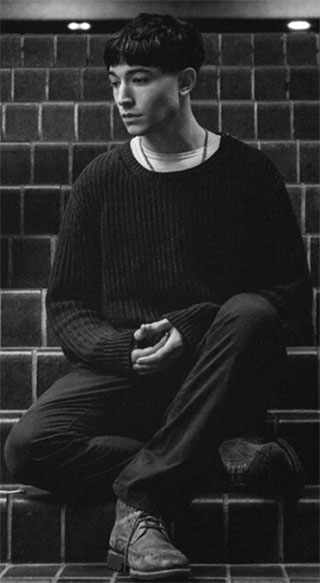 ทรงผม เอซร่า มิลเลอร์