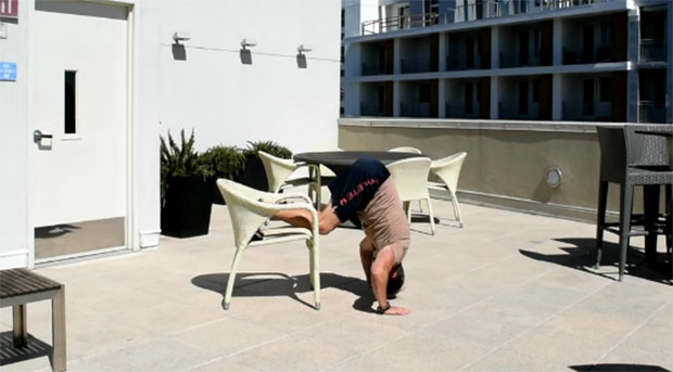 ท่าออกกำลังกายด้วยเก้าอี้