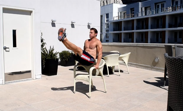 ท่าออกกำลังกายด้วยเก้าอี้