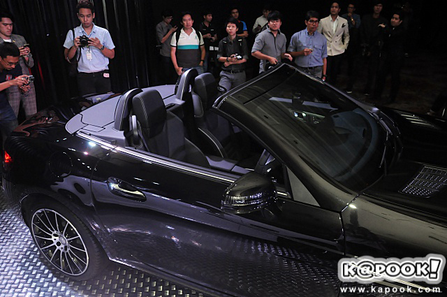 Mercedes-Benz SLC 300 AMG Dynamic  Mercedes-Benz SLC 300 AMG Dynamic