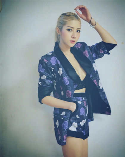 เนย เนโกะจัมพ์