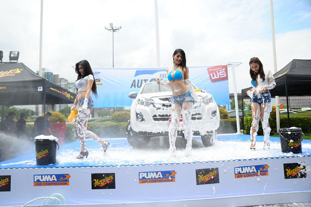 พริตตี้ล้างรถ Fast Auto Show 2016