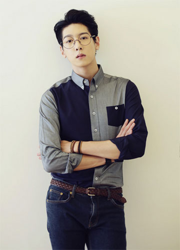 เสื้อทํางานผู้ชาย