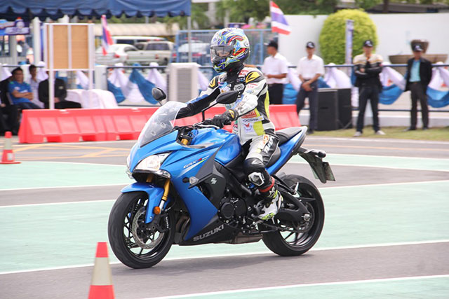 Suzuki Riding School