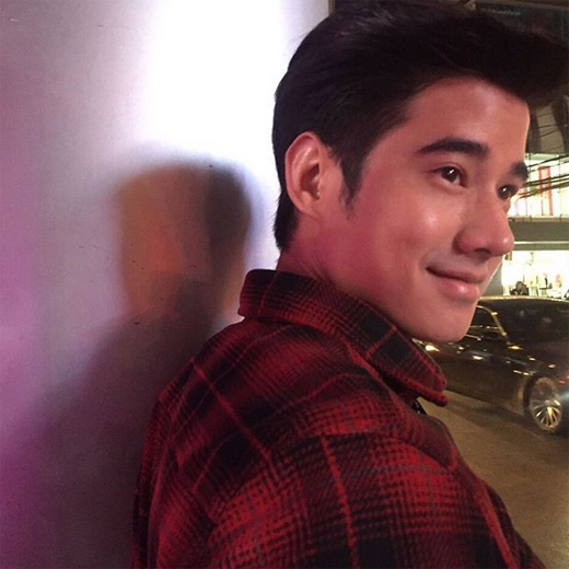 ดาราชายปากน่าจูบ