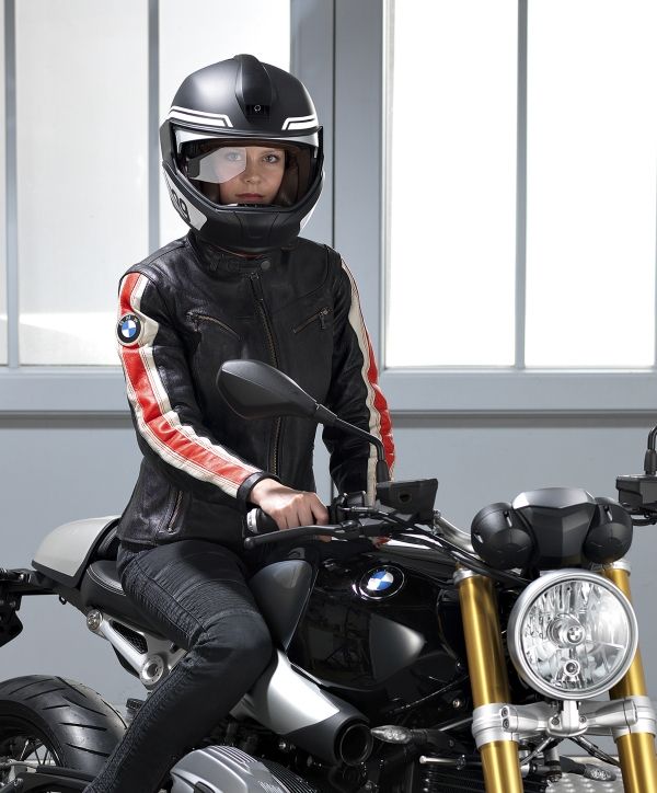 หมวกกันน็อก BMW