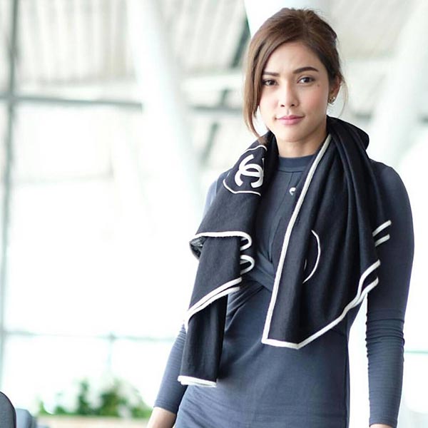 อุ้ม ลักขณา