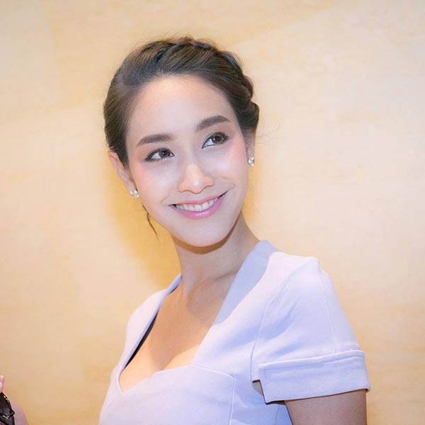 มิน พีชญา 