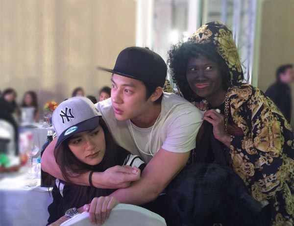 สื่อนอกตีข่าวดาราไทยเหยียดสีผิว บอกไม่ตลก หลัง พุดเดิ้ล ทาตัวดำร่วมปาร์ตี้