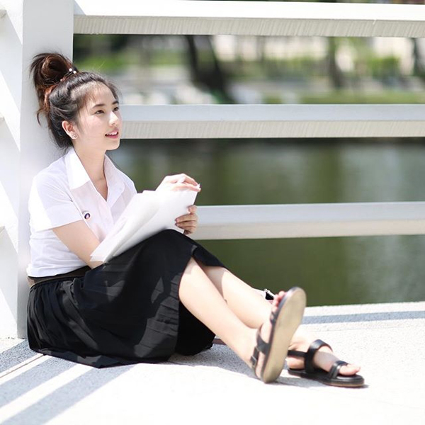 ฝน ศนันธฉัตร