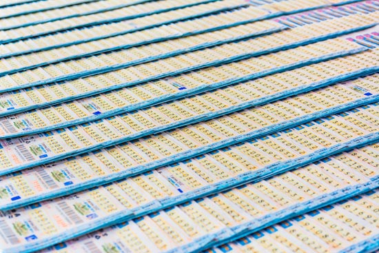 เลขเด็ดอาจารย์ดัง 2/05/59