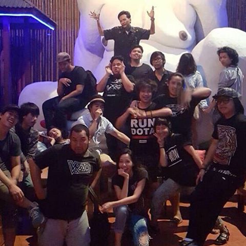 อ้วน อดีต VRZO โพสต์ล้อเลียน ซื้อแกง ทีมทับทิม ฮาสนั่น !