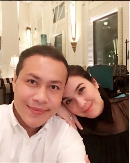 โบ ชญาดา เป็นปลื้มสามีเลื่อนยศเป็น ผู้พันแบงค์ หอมแก้มฟอดใหญ่เป็นรางวัล