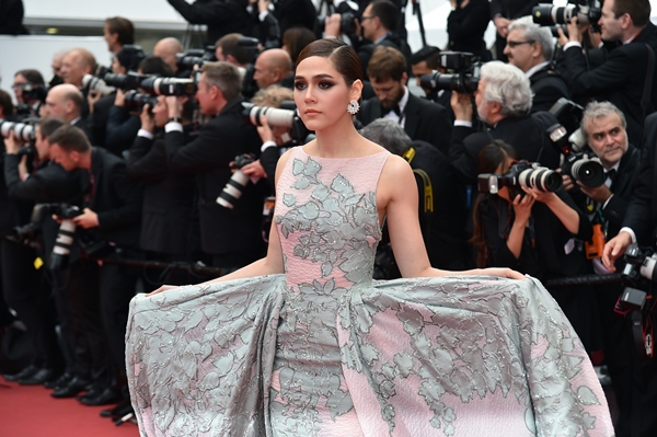 ชมพู่ อารยา