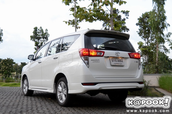 Toyota Innova Crysta 2017