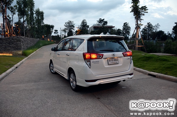 Toyota Innova Crysta 2017