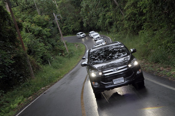 Toyota Innova Crysta 2017