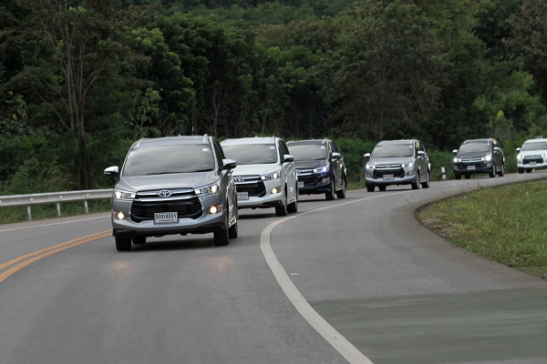 Toyota Innova Crysta 2017