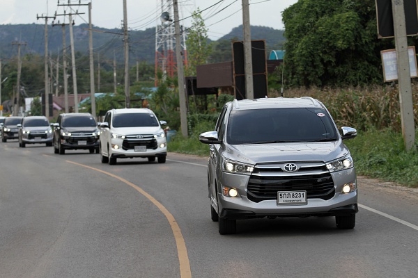Toyota Innova Crysta 2017