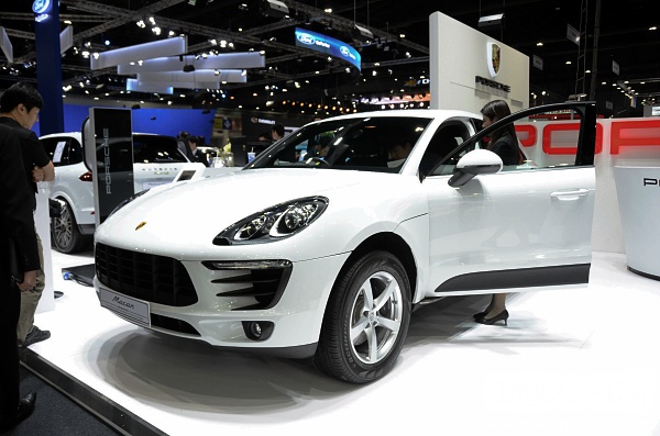 Porsche Cayenne S E-Hybrid Platinum Edition