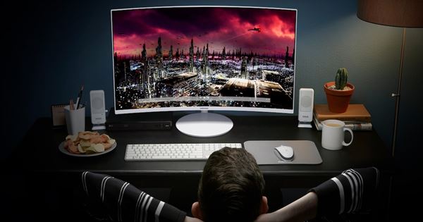ซัมซุงเปิดตัว Quantum Dot Curved Monitor